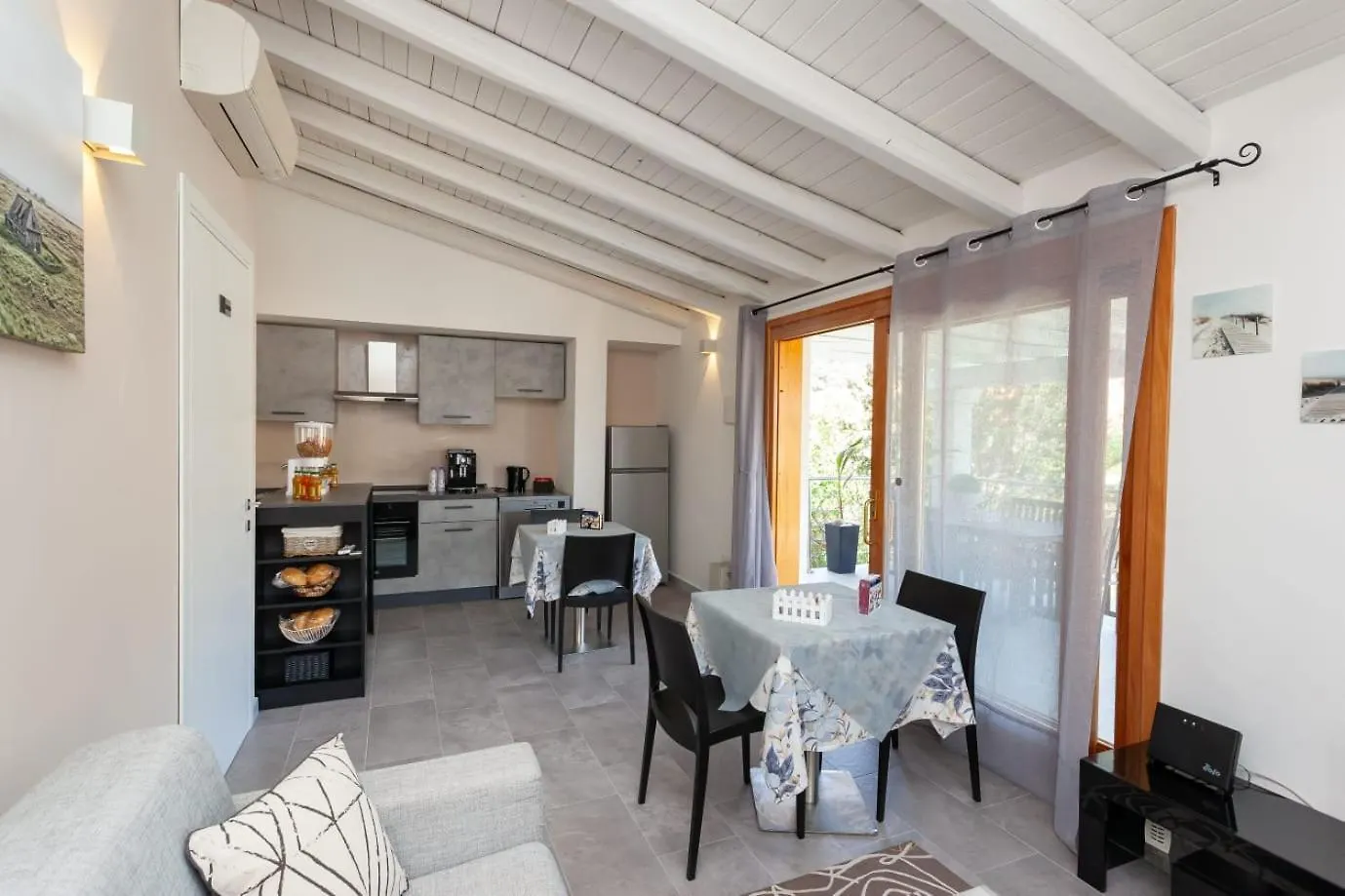 לינה וארוחת בוקר Lu Lioni B&B Il Glicine