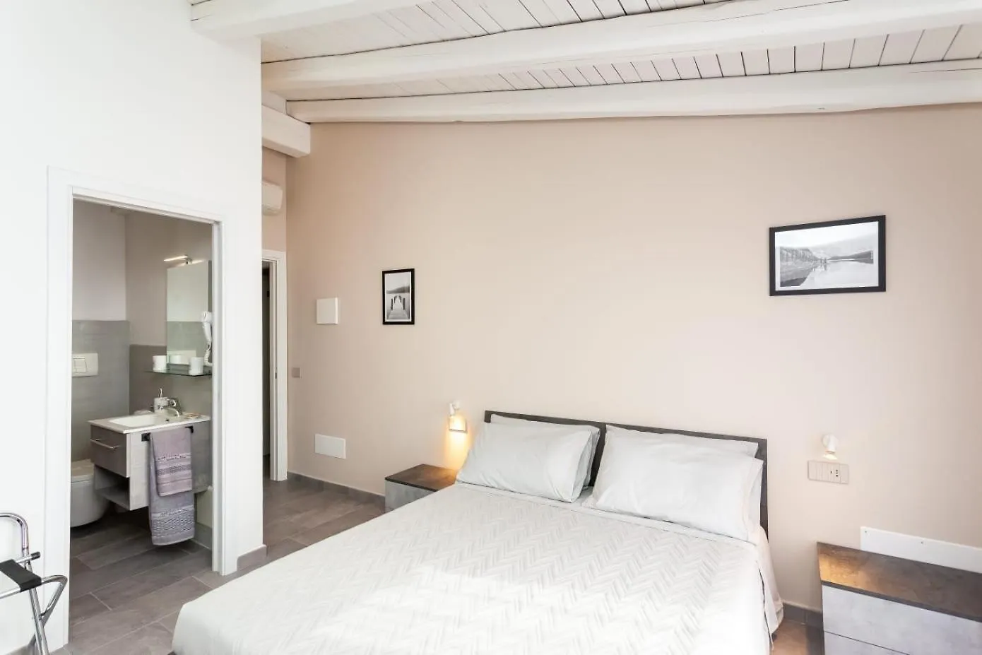 לינה וארוחת בוקר Lu Lioni B&B Il Glicine