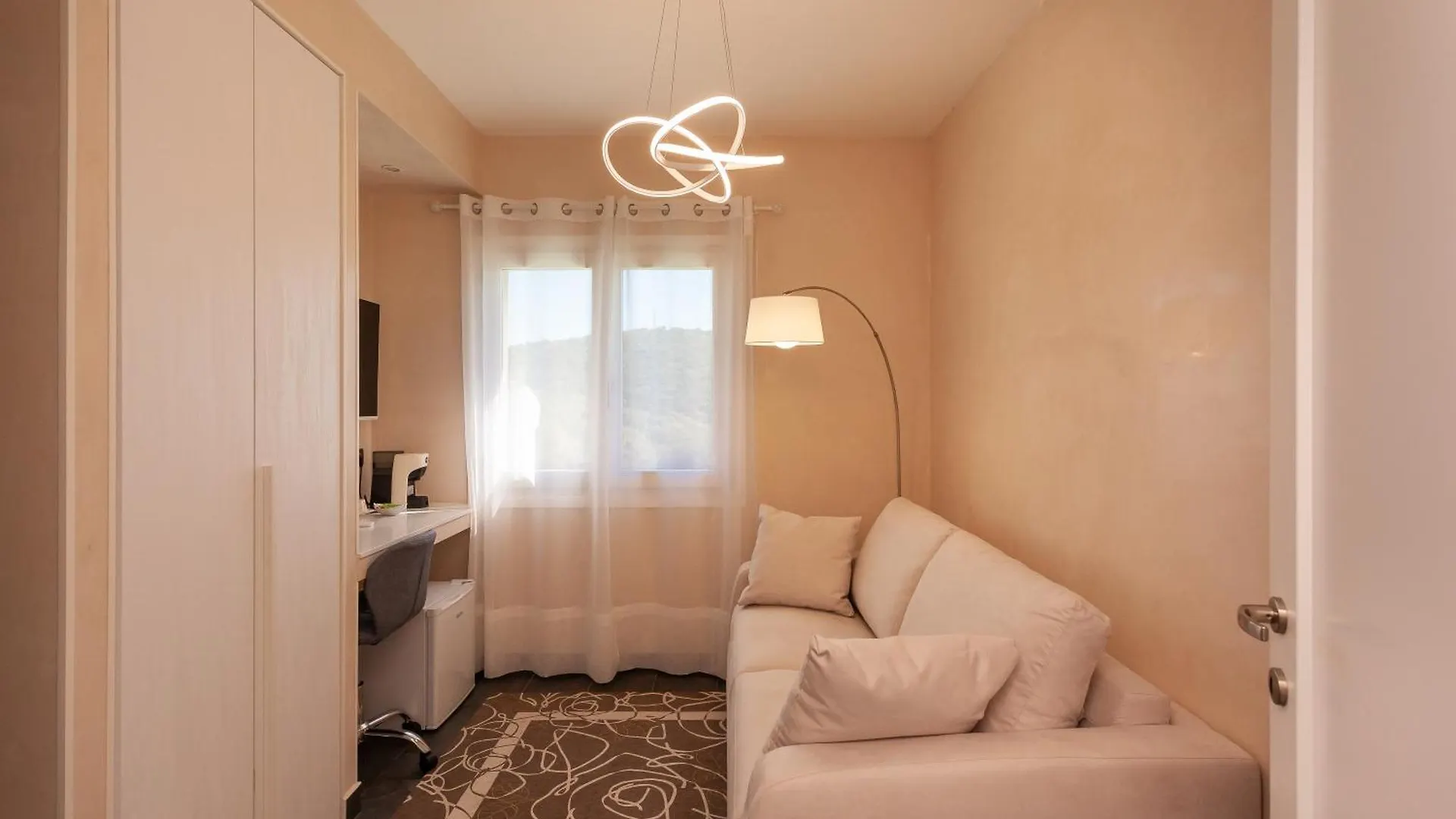 לינה וארוחת בוקר Lu Lioni B&B Il Glicine
