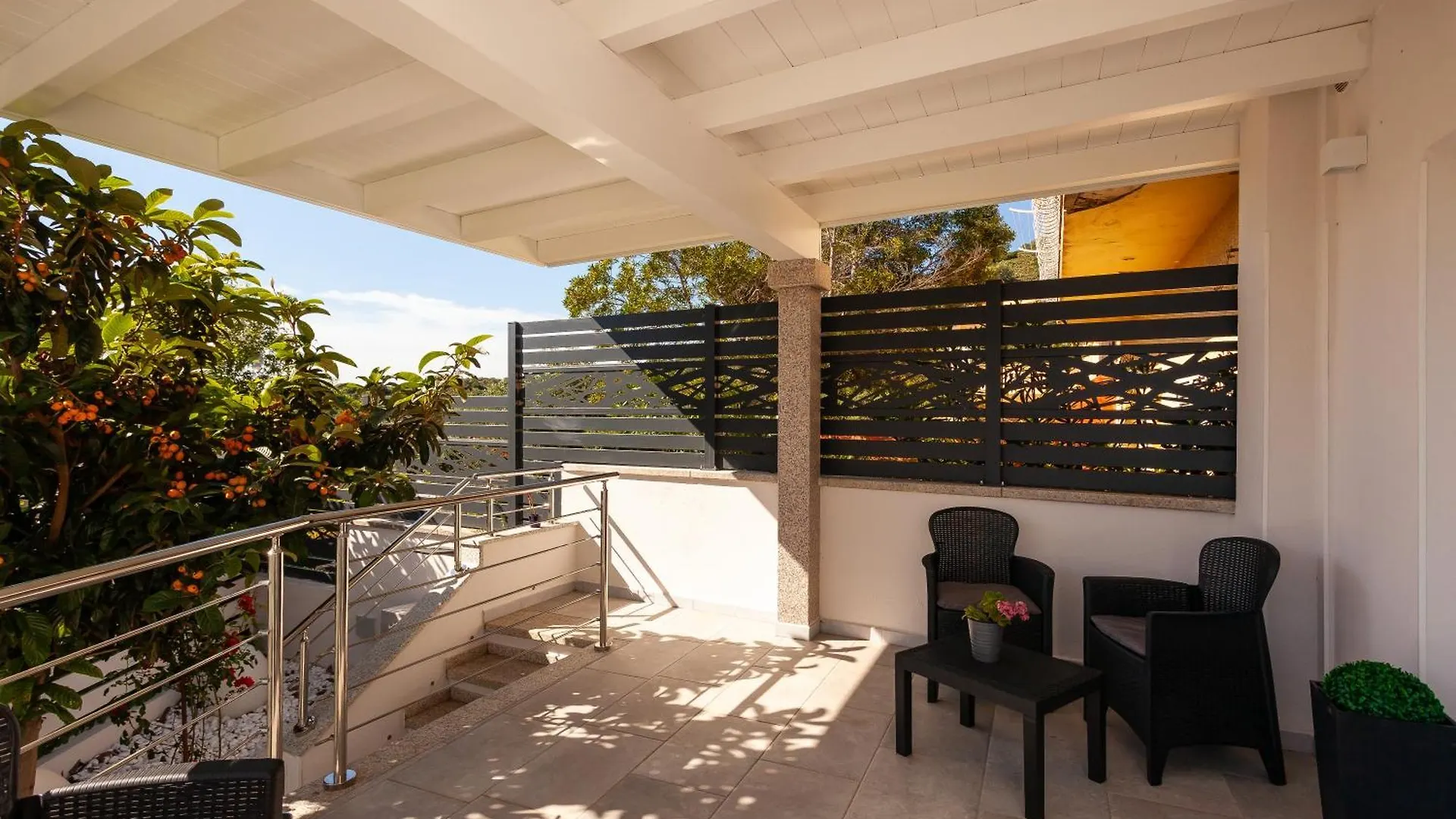 Lu Lioni B&B Il Glicine לינה וארוחת בוקר