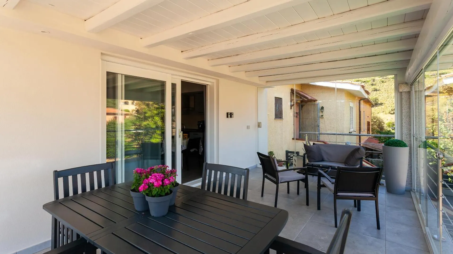 Lu Lioni B&B Il Glicine לינה וארוחת בוקר Lu Lioni