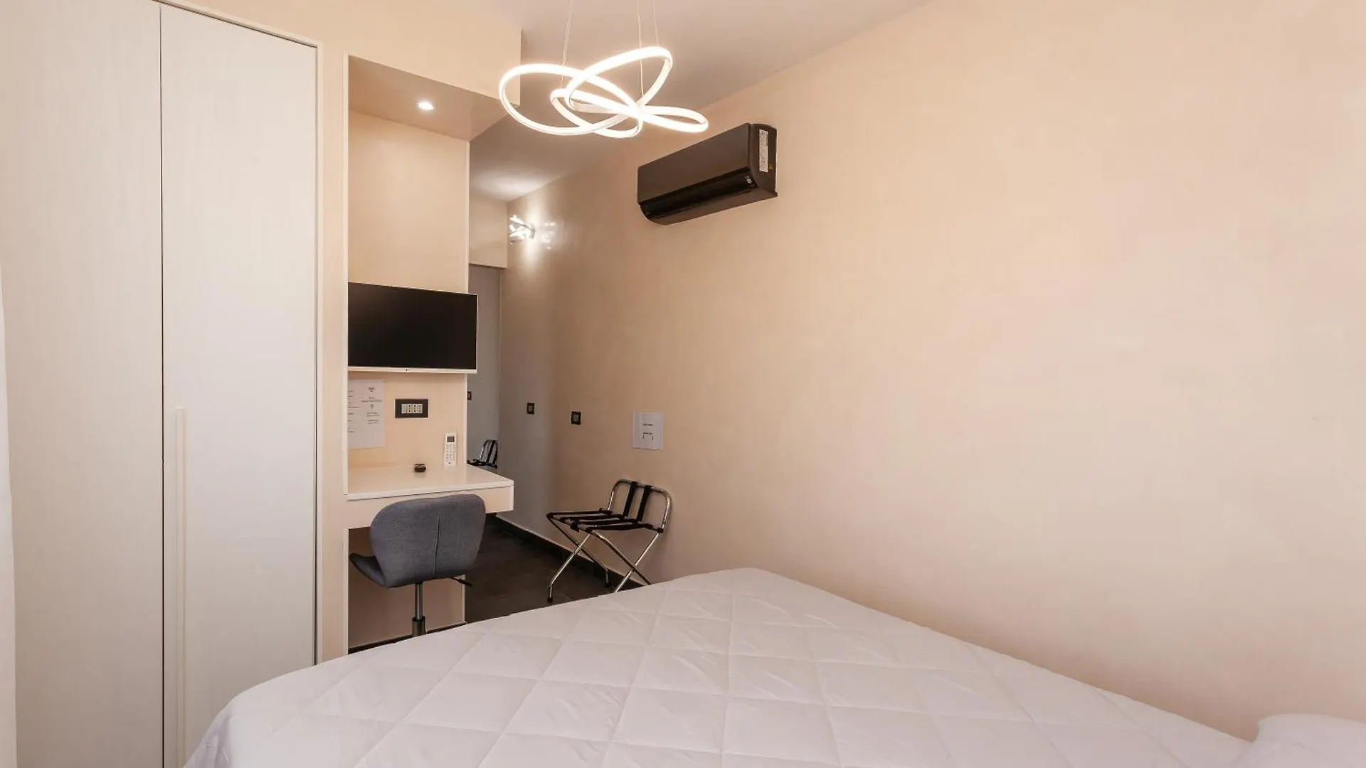 לינה וארוחת בוקר Lu Lioni B&B Il Glicine